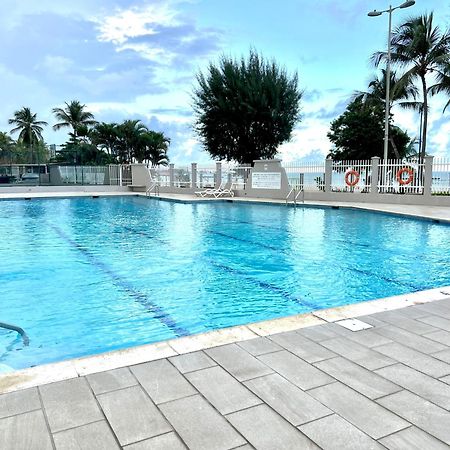 Ocean View Apt On Isla Verde In A 14Th Floor サンジョアン エクステリア 写真