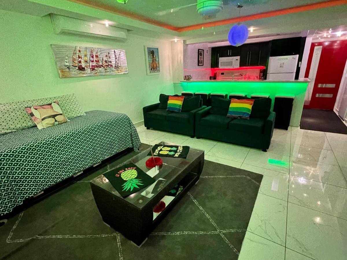 Ocean View Apt On Isla Verde In A 14Th Floor サンジョアン エクステリア 写真