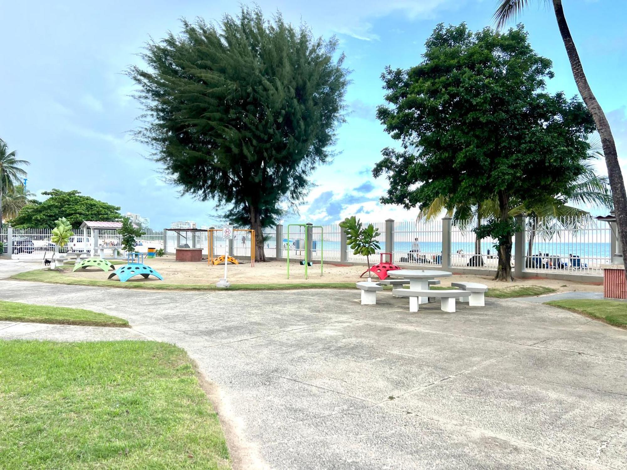 Ocean View Apt On Isla Verde In A 14Th Floor サンジョアン エクステリア 写真