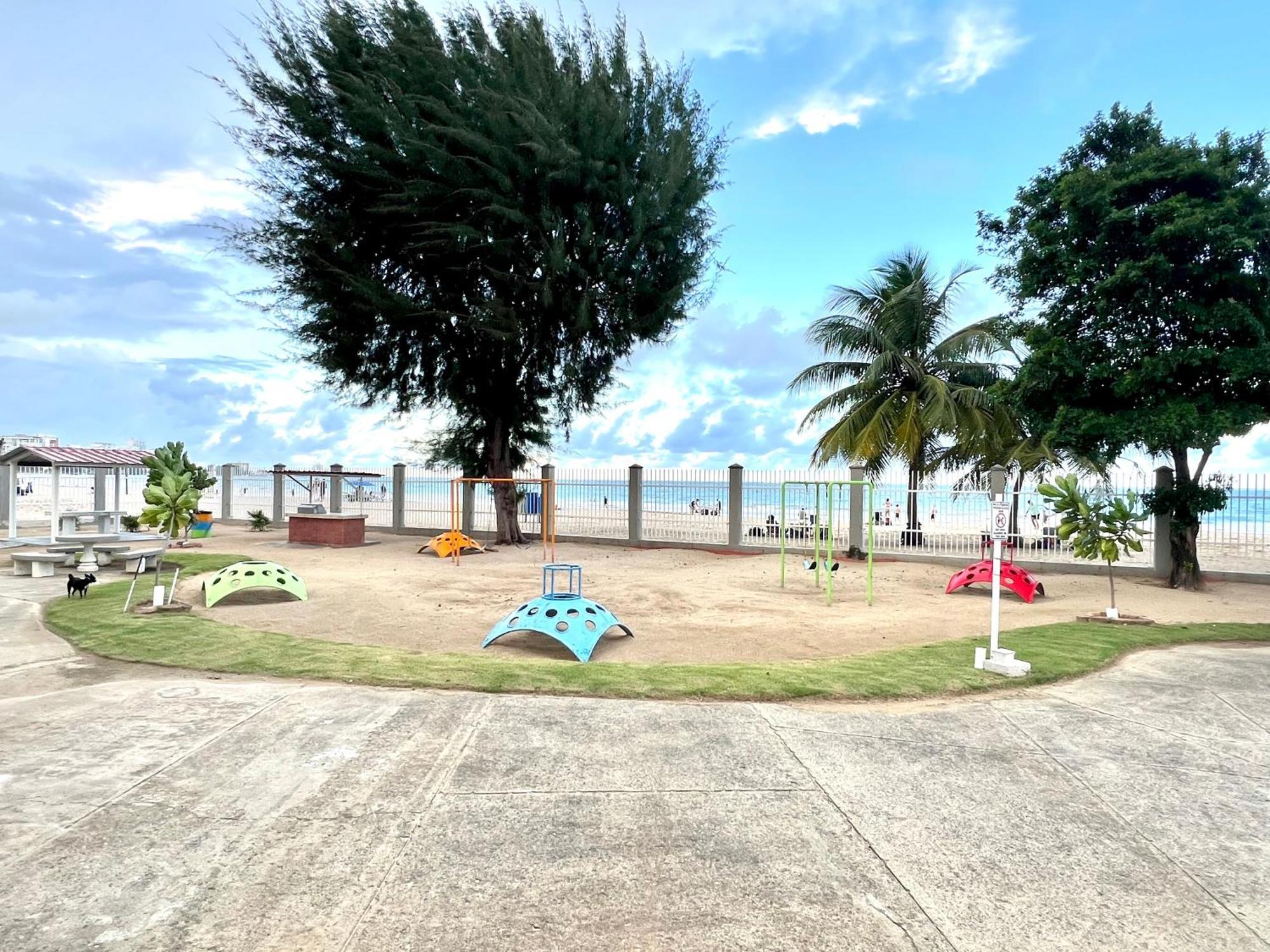 Ocean View Apt On Isla Verde In A 14Th Floor サンジョアン エクステリア 写真