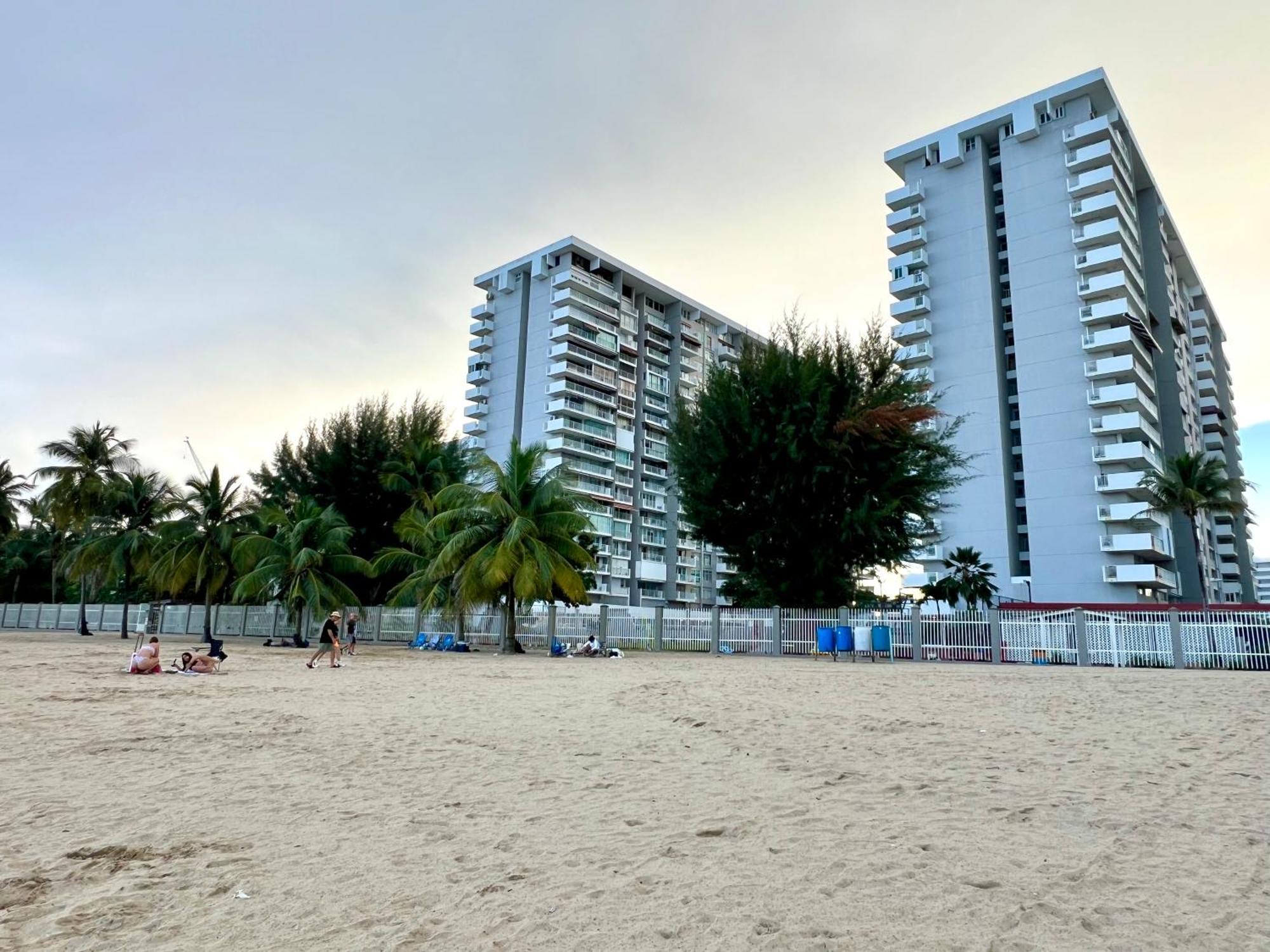 Ocean View Apt On Isla Verde In A 14Th Floor サンジョアン エクステリア 写真