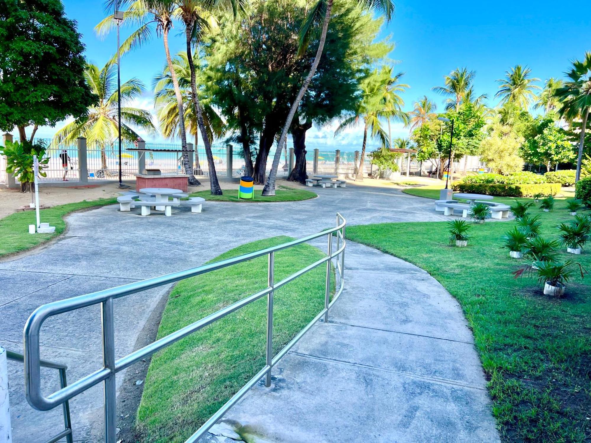 Ocean View Apt On Isla Verde In A 14Th Floor サンジョアン エクステリア 写真